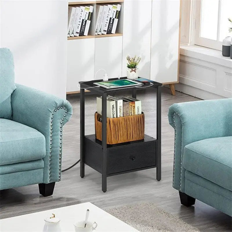 Table d'appoint avec station de recharge - 11,8P x 15,7L x 23,6H
